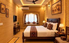 Hotel Golden Safari